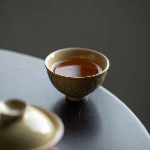 定窑黄黄莲瓣圈足杯陶瓷功夫茶具品茗杯主人杯手工复古家用杯茶杯