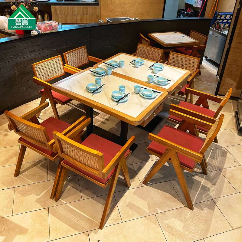 主题餐厅实木桌椅组合主题川菜湘菜馆椅子中餐快餐店藤编商用餐椅