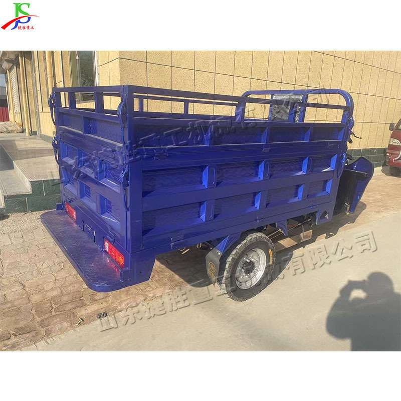 新款汽油摩托三轮车 家用粮食运输自卸车 建筑工地载货翻斗车