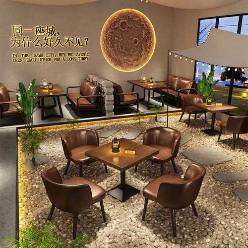 露营风酒吧实木桌椅清吧工业风卡座沙发烧烤店咖啡厅小酒馆沙发