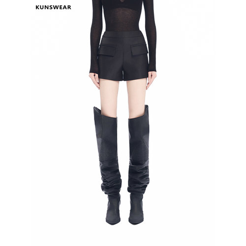KUNSWEAR/琨丝薇尔26FA 双袋设计显瘦百搭黑色西裤短裤 846006040