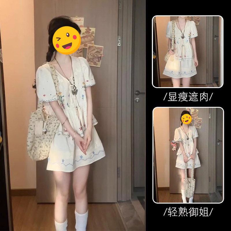 夏季减龄刺绣娃娃衫A字裙套装