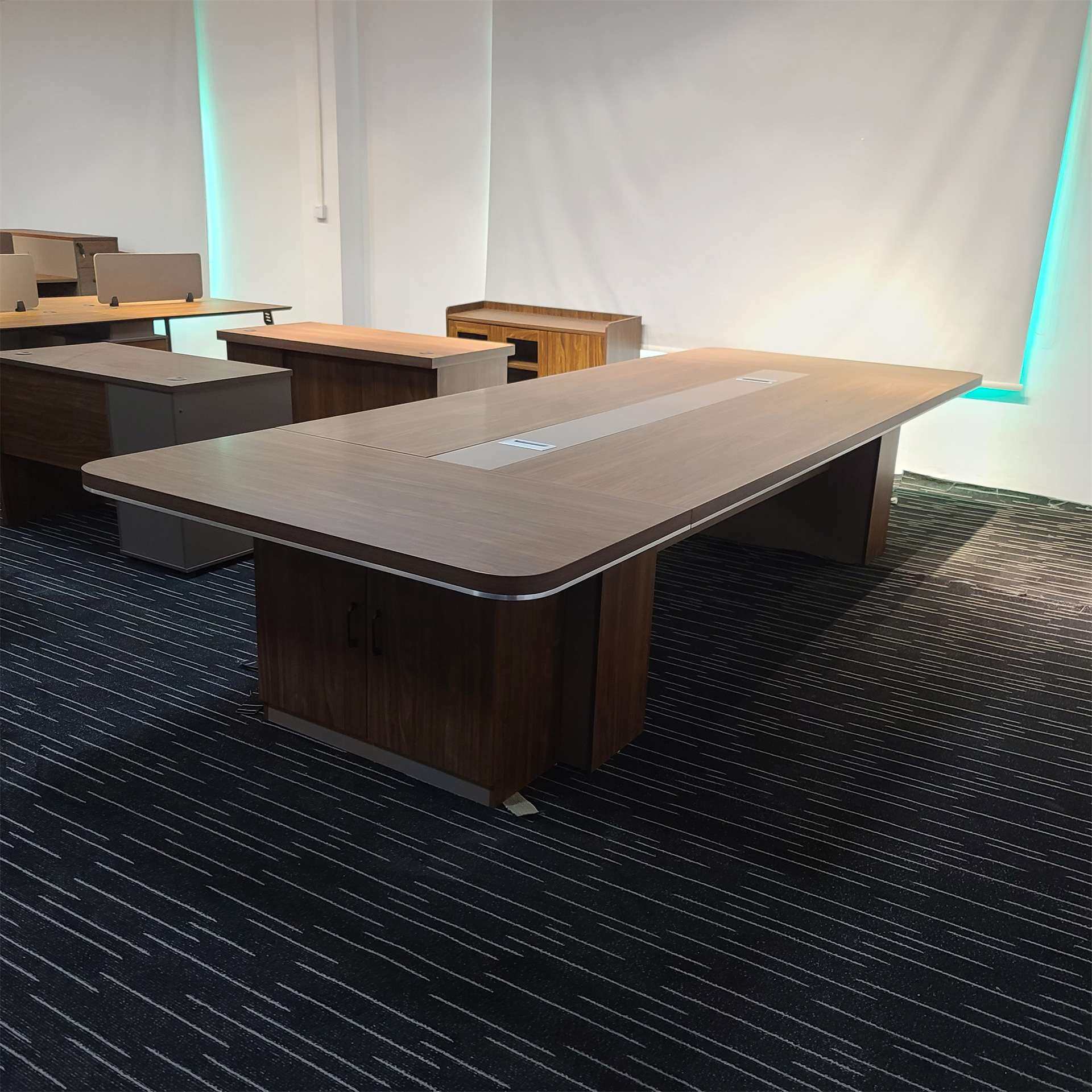 深圳简约现代会议桌长条桌洽谈桌工作台小型会议室接待桌长方形桌