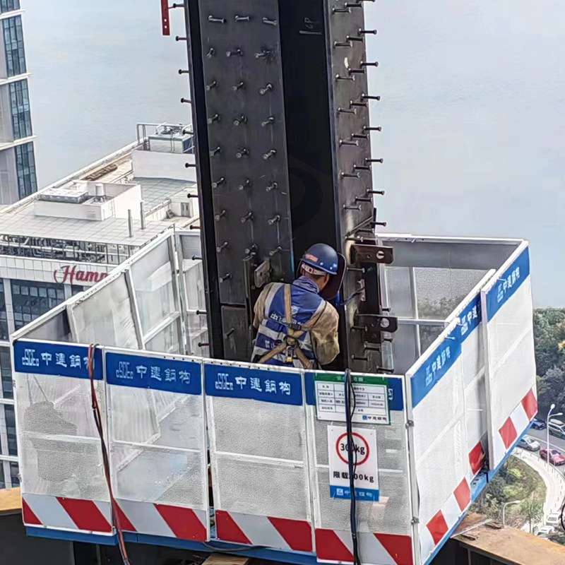 钢结构临时操作平台高空防坠落防护网建筑维修操作平台装置
