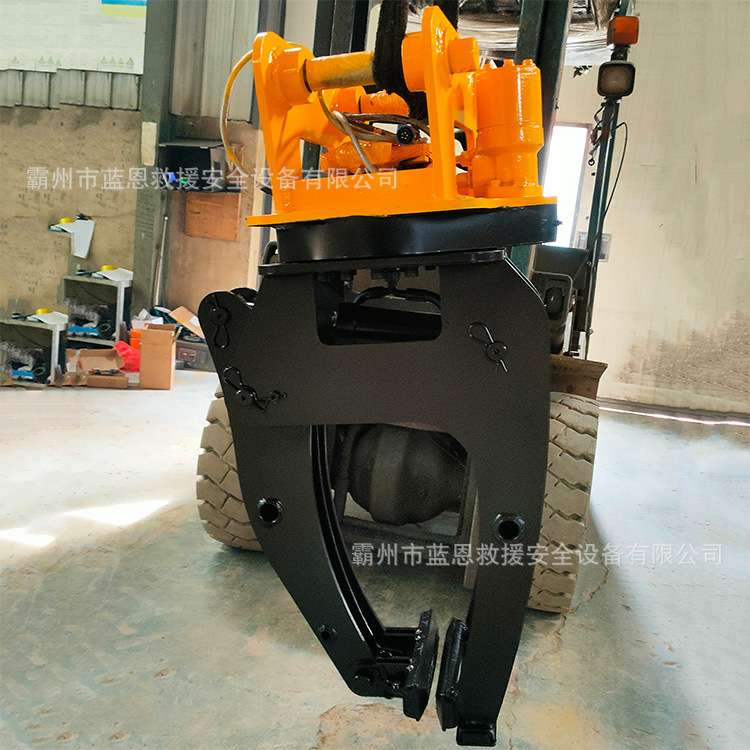 挖掘机路沿石吊装夹子挖机混凝土水泥块夹具多用途路面砖搬运爪子