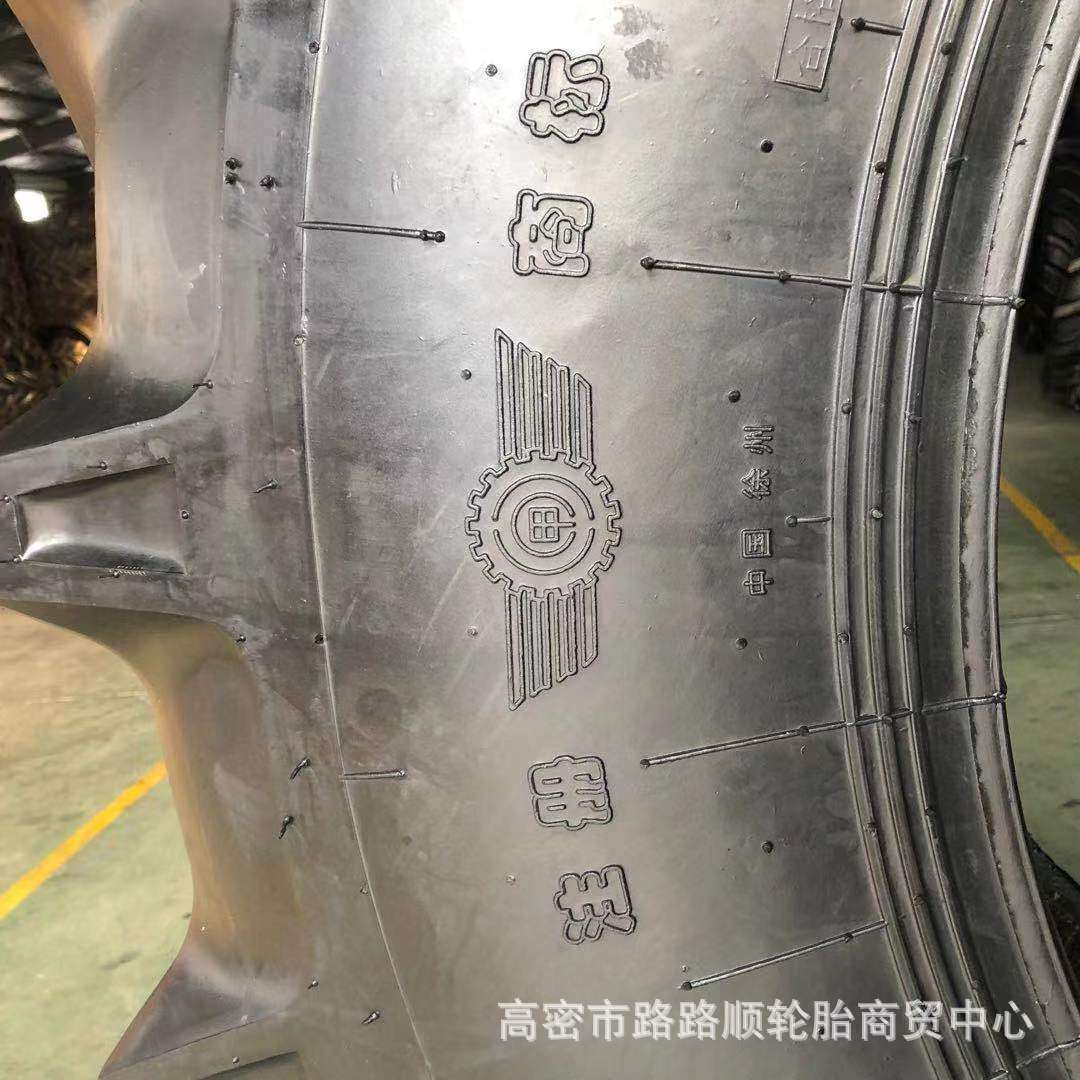 约翰迪尔 凯斯大马力拖拉机轮胎20.8-38 20.8-42人字胎送内胎