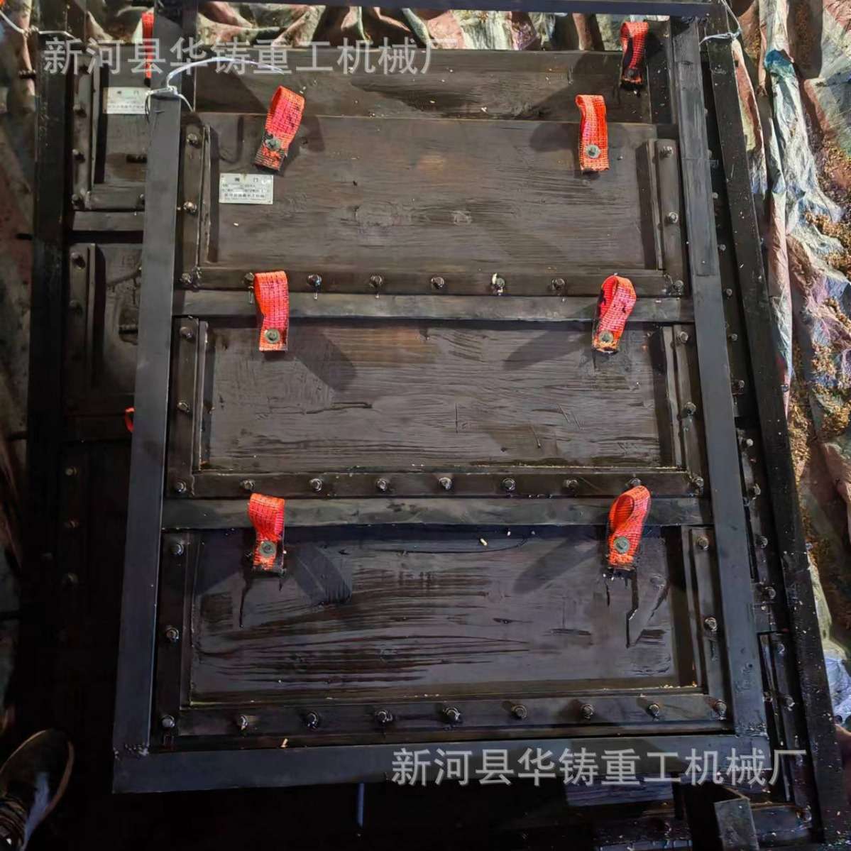 木闸门厂家直供松木手提式木质一体闸门叠梁闸手电动启闭机防倒灌
