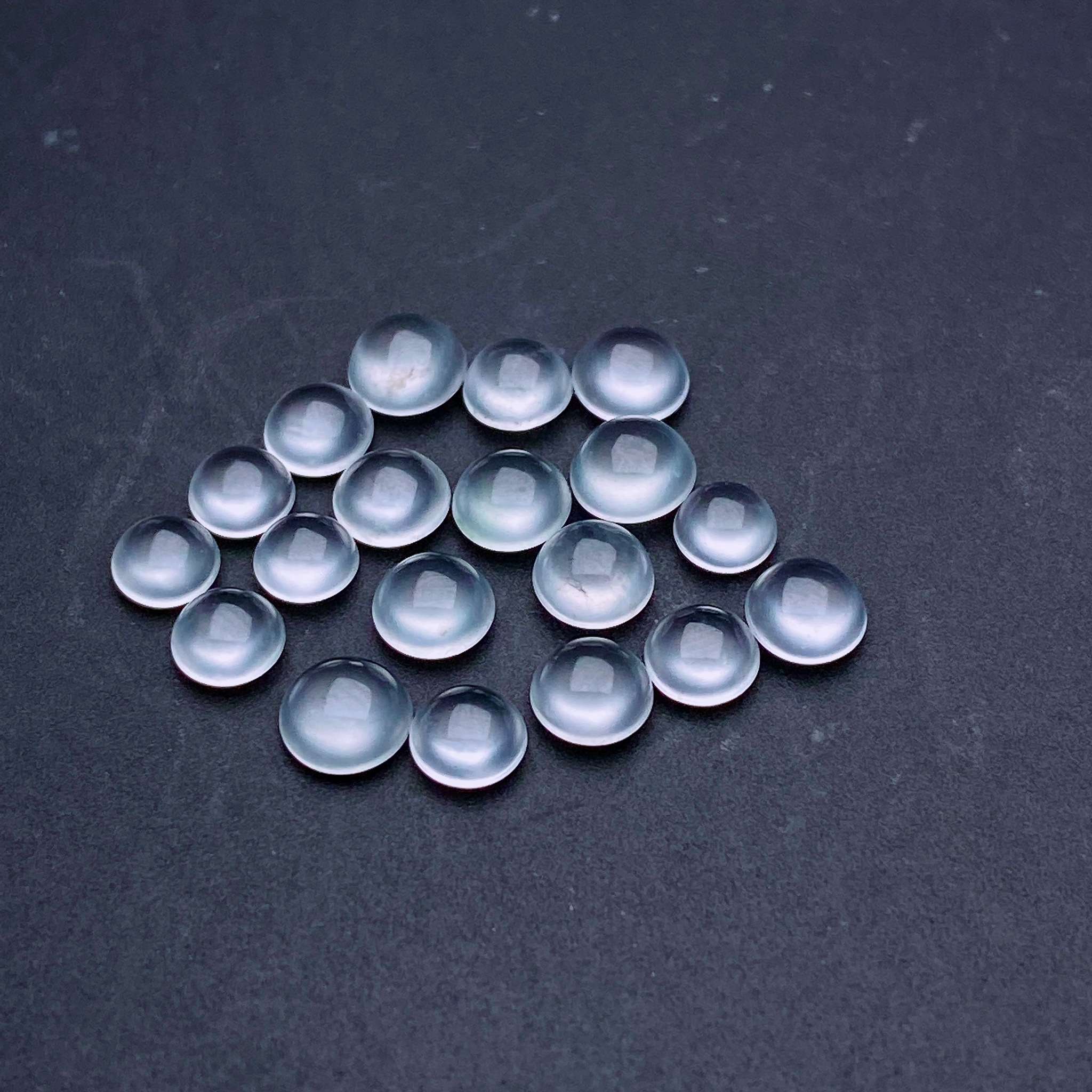 缅甸天然翡翠a货高冰种小蛋面一手裸石fxj尺寸:4.5-2.9mm