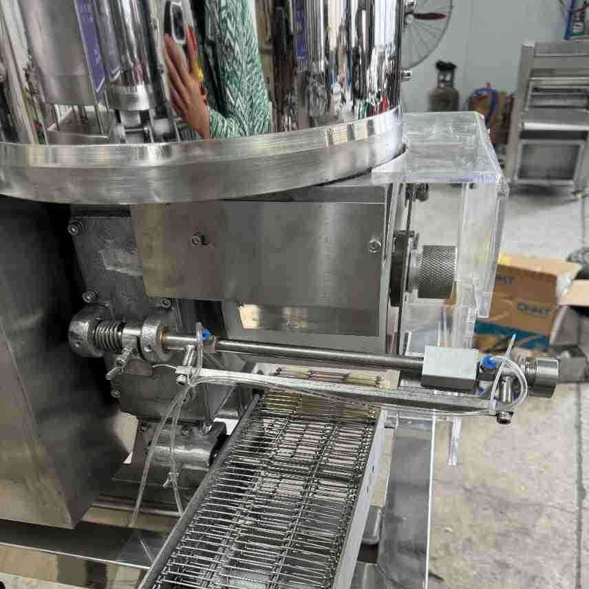 肉饼成型机自动刮料 汉堡鱼饼模具形状 可圆型鱼柳