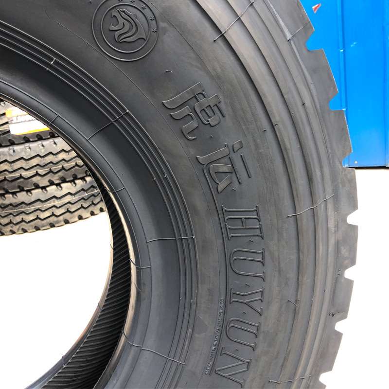 虎运矿山轮胎全钢丝载重胎1100 1200r20马蹄块大花自卸大货车轮胎