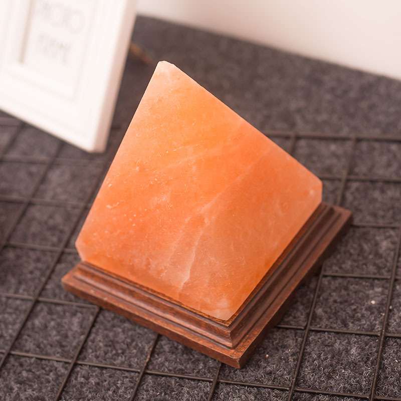雕刻盐灯台灯金字塔形喜马拉雅水晶创意卧室床头灯调光小夜灯