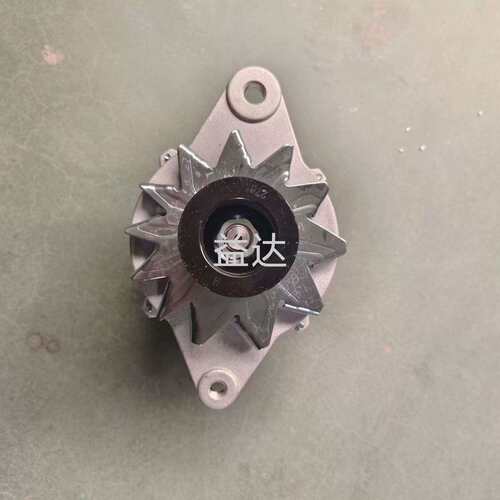 东风康明斯6CT8.3柳工CLG856发电机3979372 JFZ2710F1发电机24V70
