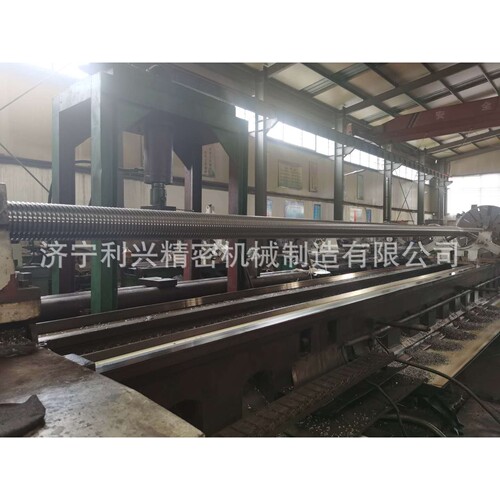 大型T250*22直径丝杠配QT600-3螺母间隙配合很重要利兴机械专业