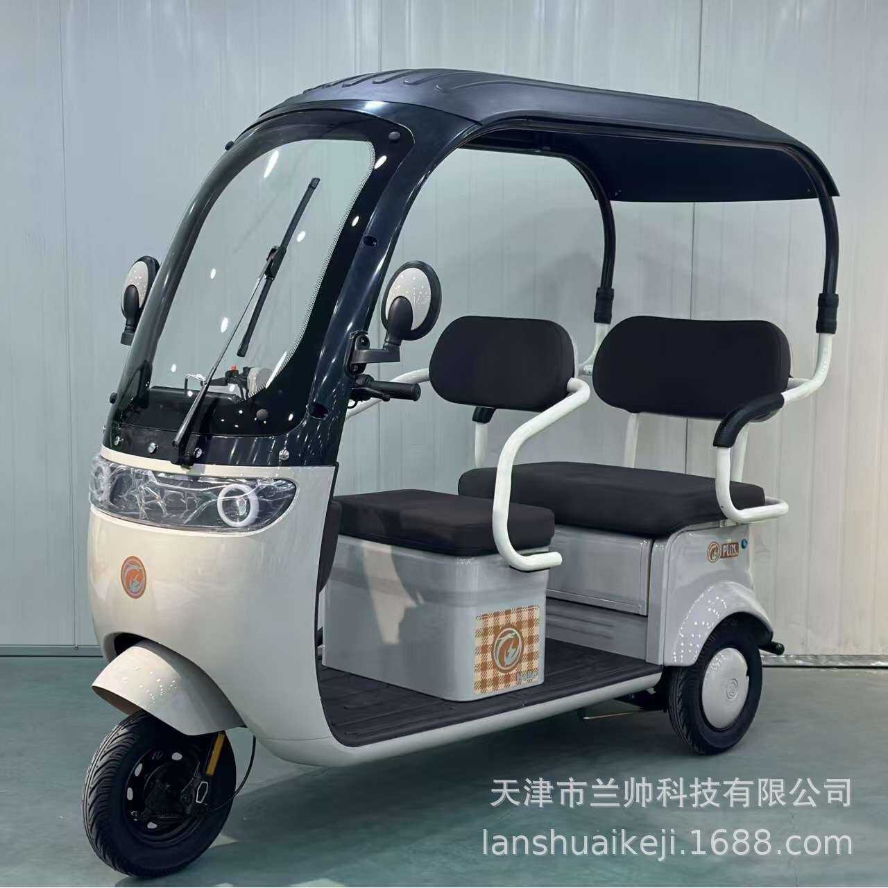 带蓬新款电动三轮车双排座成人休闲代步大功率客货两用电动三轮车