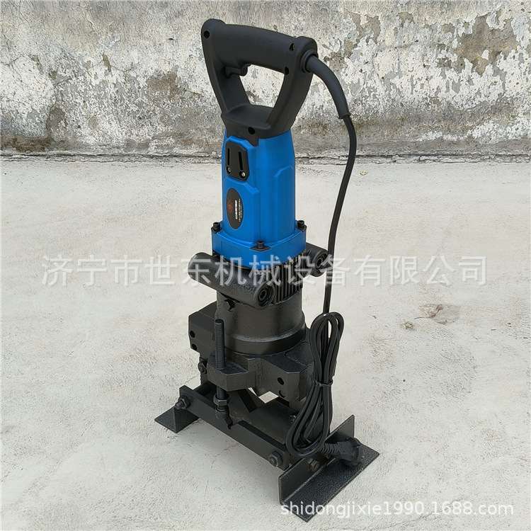世东手提式电动液压角铁冲孔机槽钢开孔机价格小型电动打孔器视频