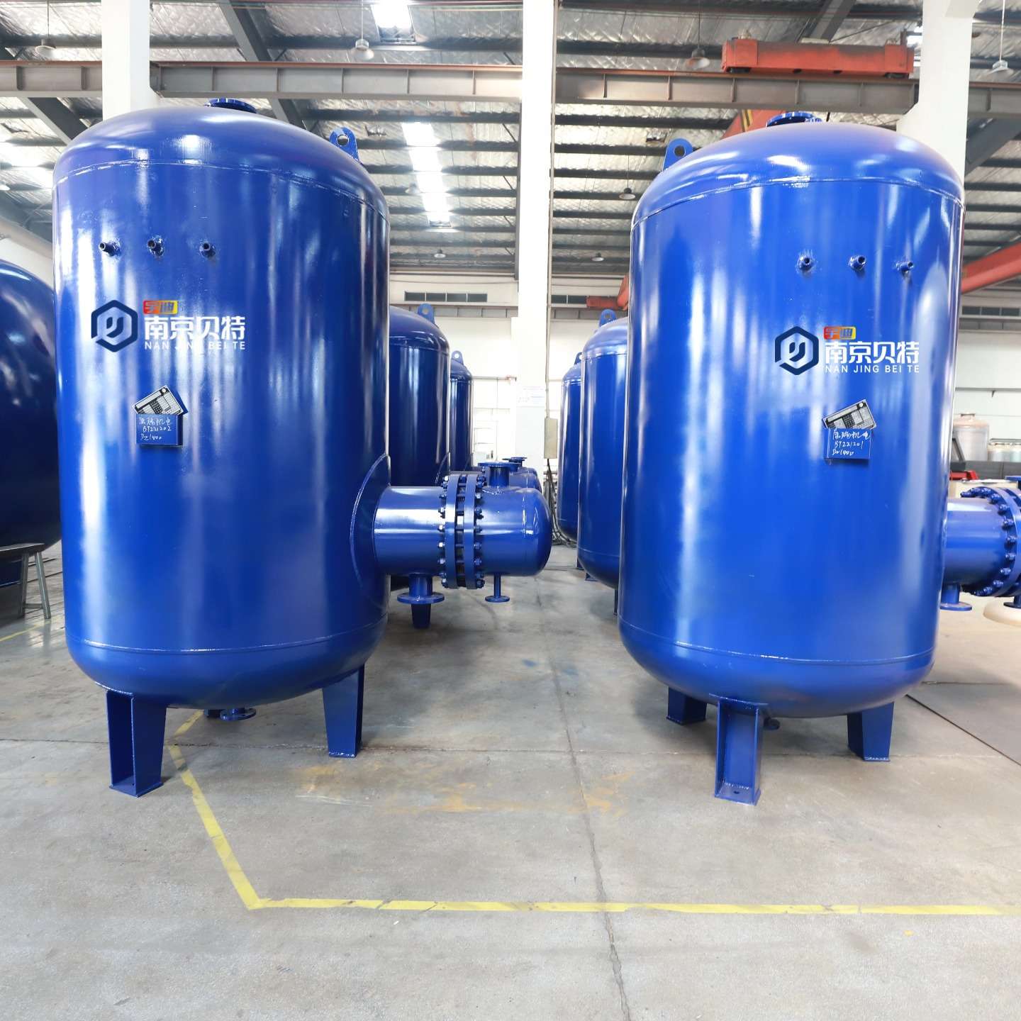 贝特立式浮动盘管换热器导流型散热器源头厂家RV容积式加热蓄热式