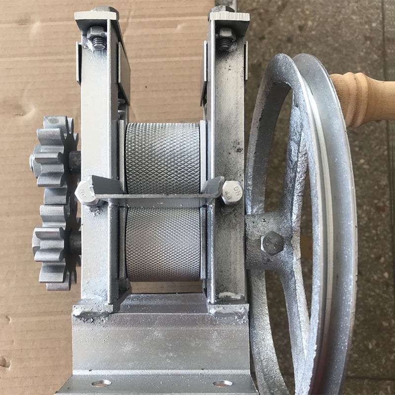 竹条分层机手动破竹机竹子加工机器竹条开片机破篾机手摇