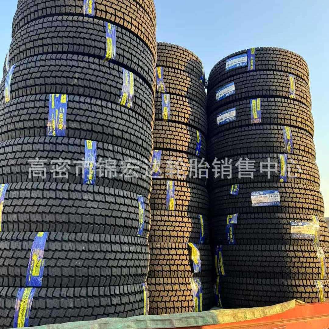 三角雪地轮胎900R20-18 TRD88全钢丝轮胎11.00R20载重雪地花纹