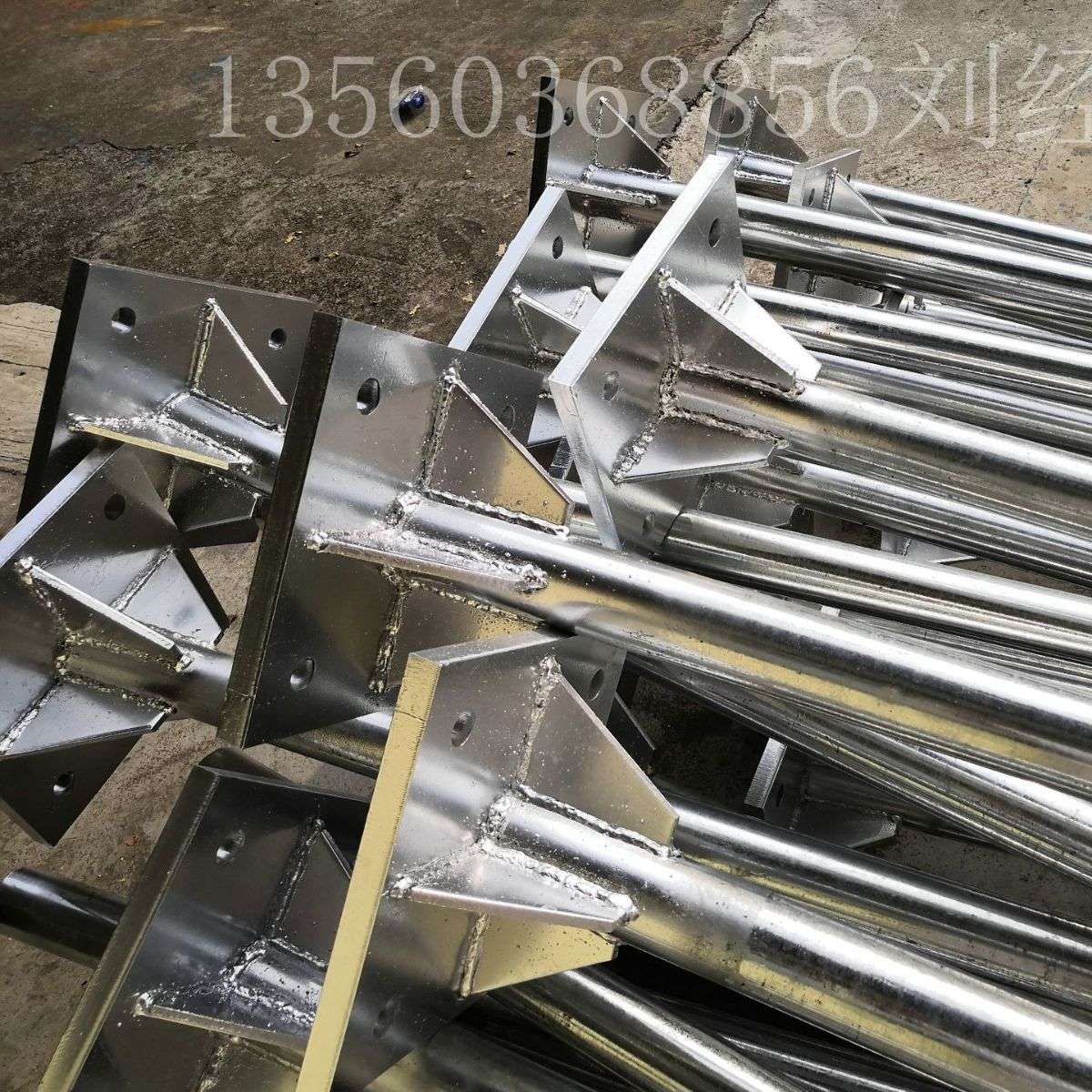 道路交通指示牌标牌立杆 f型标志牌杆 路名指示牌f杆