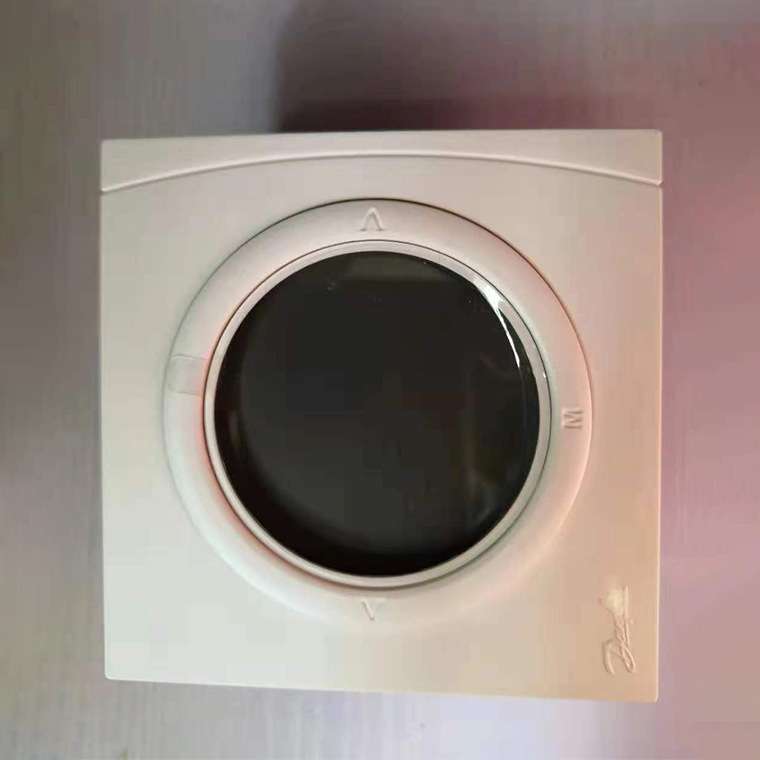 丹佛斯485协议控制器 小眼睛款智能地暖温控器 电地暖及水暖可用