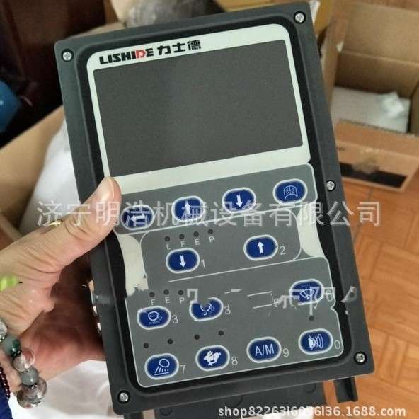 挖掘机pc200-8显示器全车覆盖件驾驶室座椅电脑版液压油管油缸