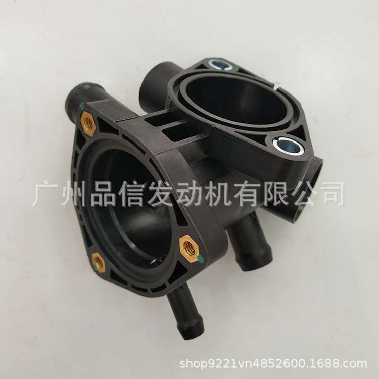 工厂供应康明斯发动机挖机配件ISF3.8节温器壳5293669厂家直销