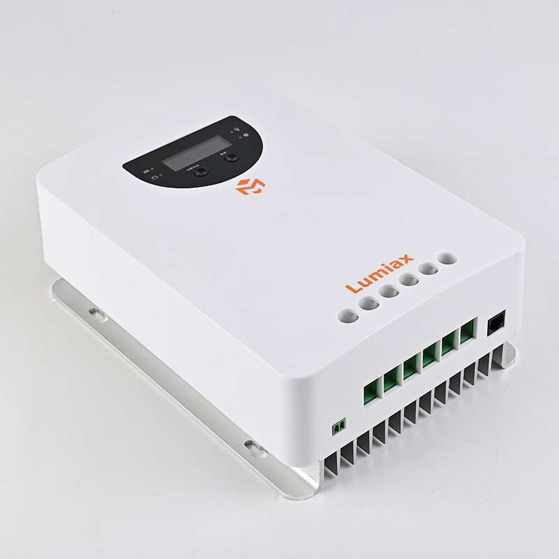 mppt太阳能控制器12V24V36V48V/60A房车监控路灯太阳能光伏控制器