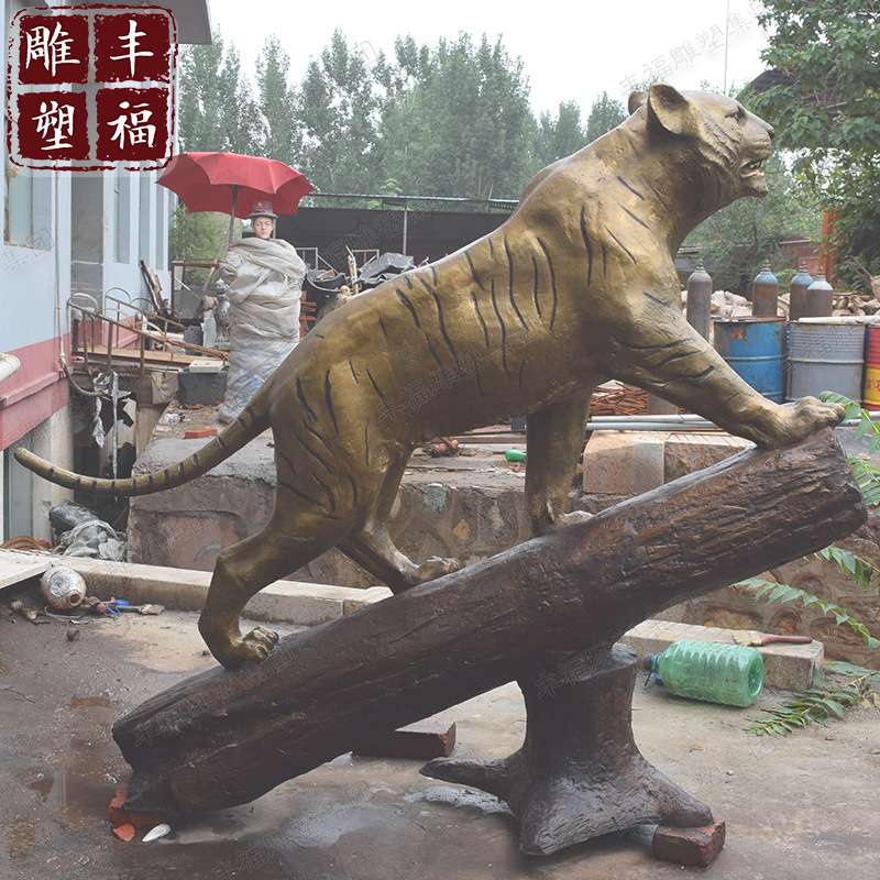 大型铜老虎雕塑厂家 商场美陈虎年铸铜动物老虎雕塑十二生肖摆件
