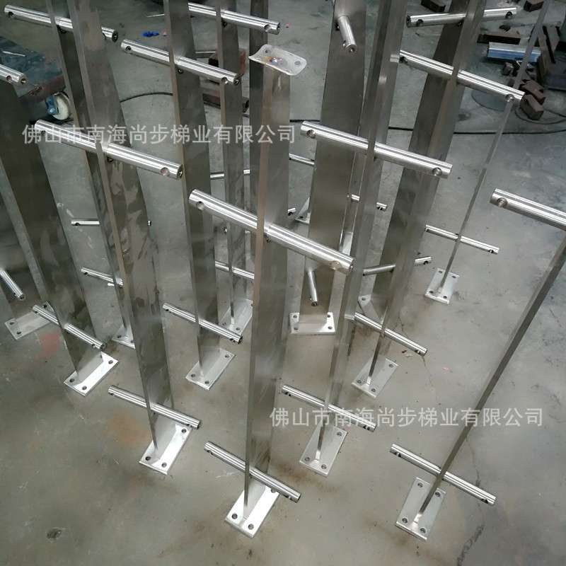 不锈钢304扶手钢化玻璃 护栏杆立柱阳台家用室内外工程简约现代