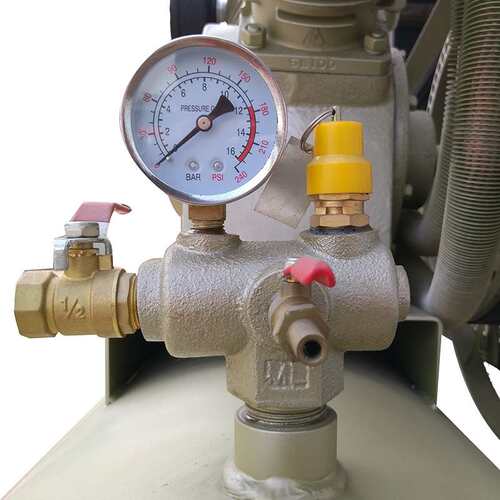 0.67m3/min8公斤纺织工业5.5kw 380v工业级155L活塞式空压机
