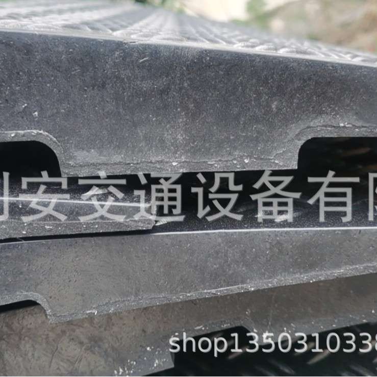 CE质量认证 PVC五线槽减速板手推车残疾车过桥板