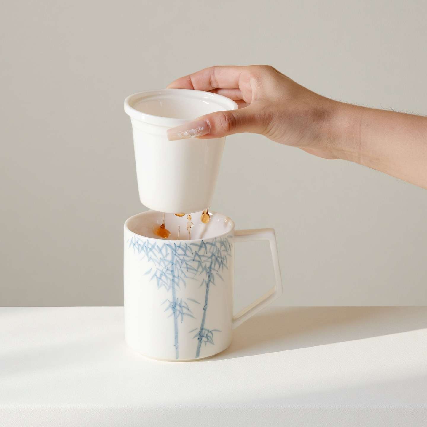 唐宋泡茶杯陶瓷创意手绘竹子办公杯带盖内胆过滤茶水分离马克杯