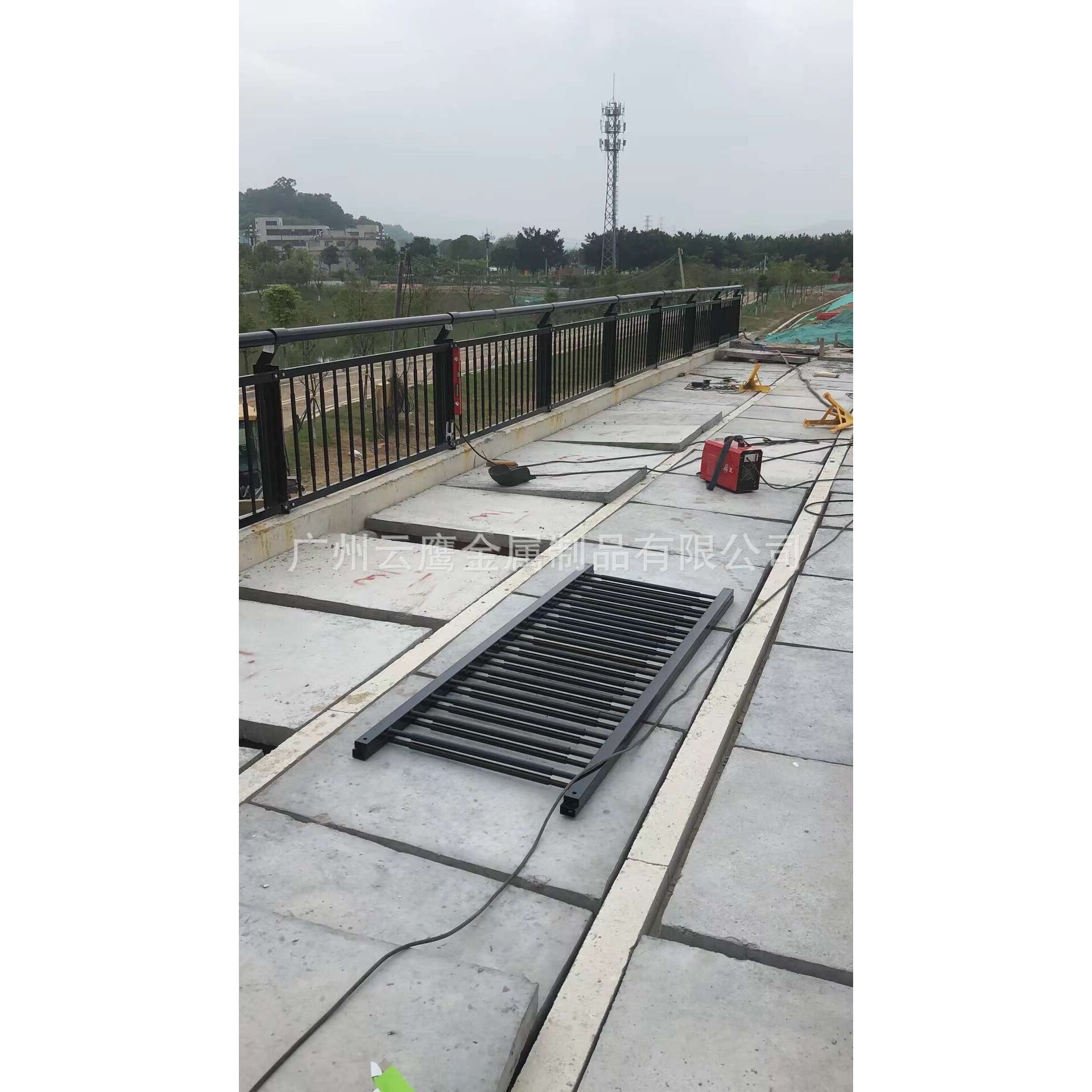 护栏厂家 市政道路护栏  马路护栏 桥梁防撞护栏  道路防撞护栏