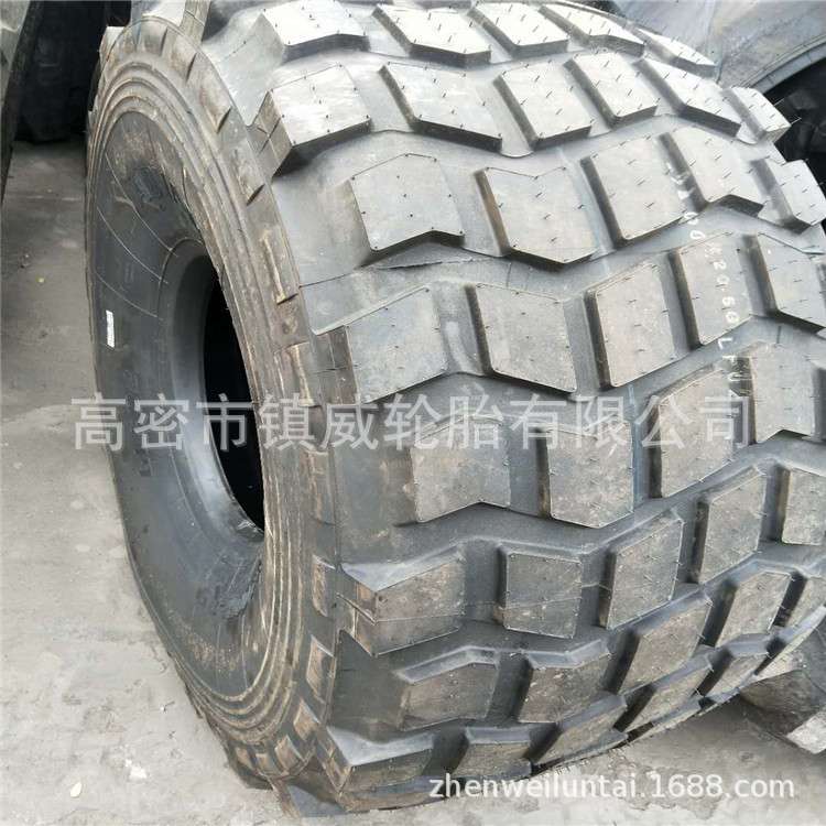 工程机械油田浮力车轮胎  24.00r20.5 沙地运输车轮胎