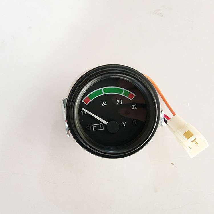 电压表18-32v 货车汽车24v圆形55mm指针式电压表汽车货车