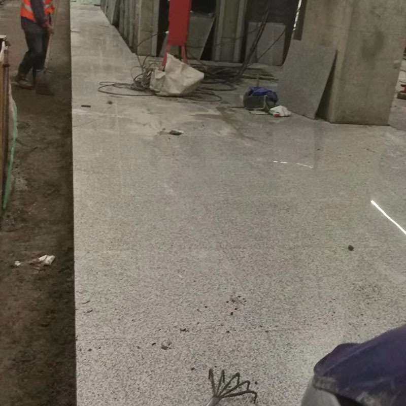 芝麻白花岗岩火烧板地铺板户外院子地砖石材花岗岩路道路铺石砖面