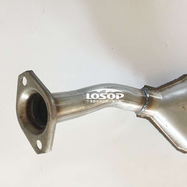 三元催化器适用富康 爱丽舍8V 华普7130汽车排气管三元催化器