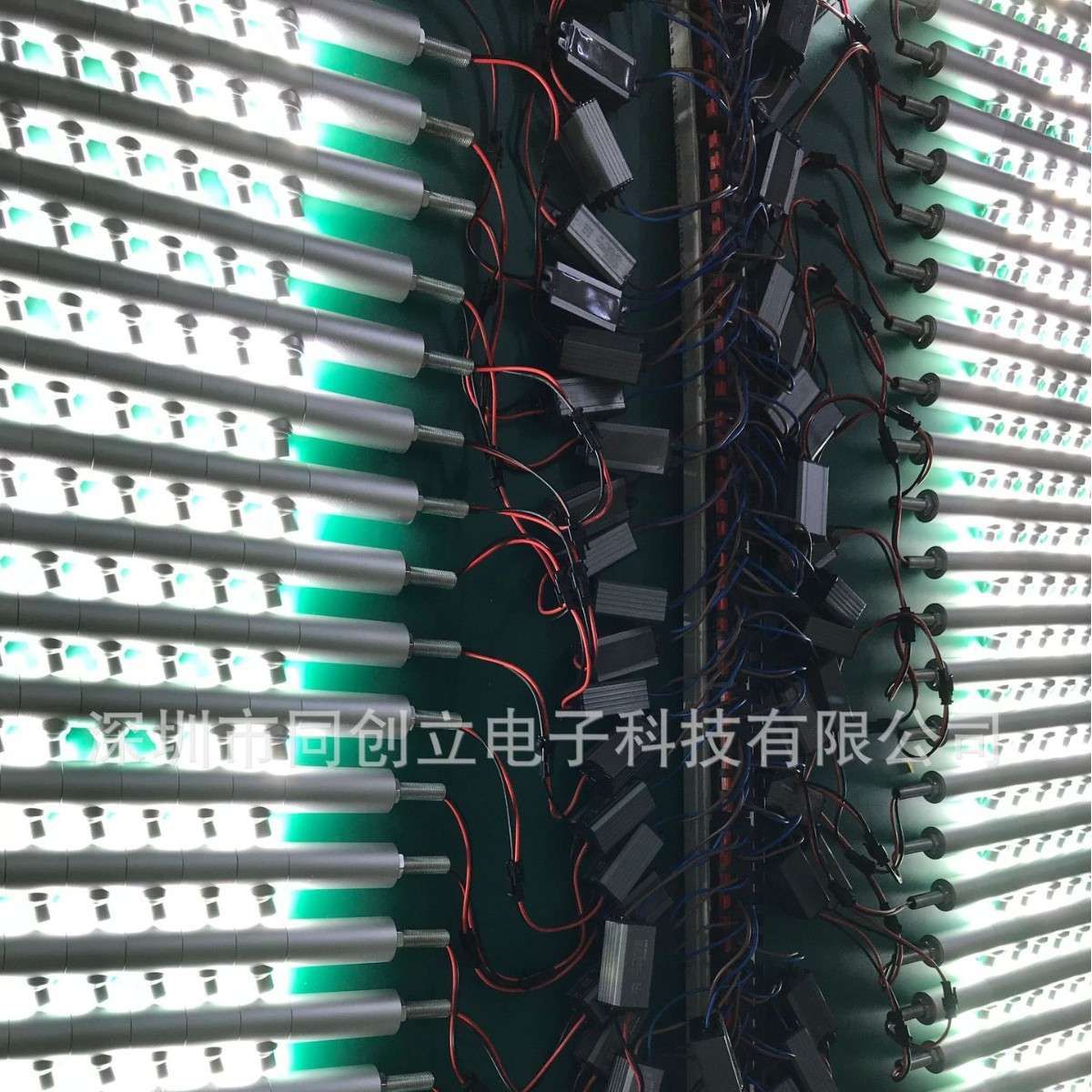 厂家直销多灯头立杆高脚珠宝灯LED橱柜灯 角度调节方便 色温可选