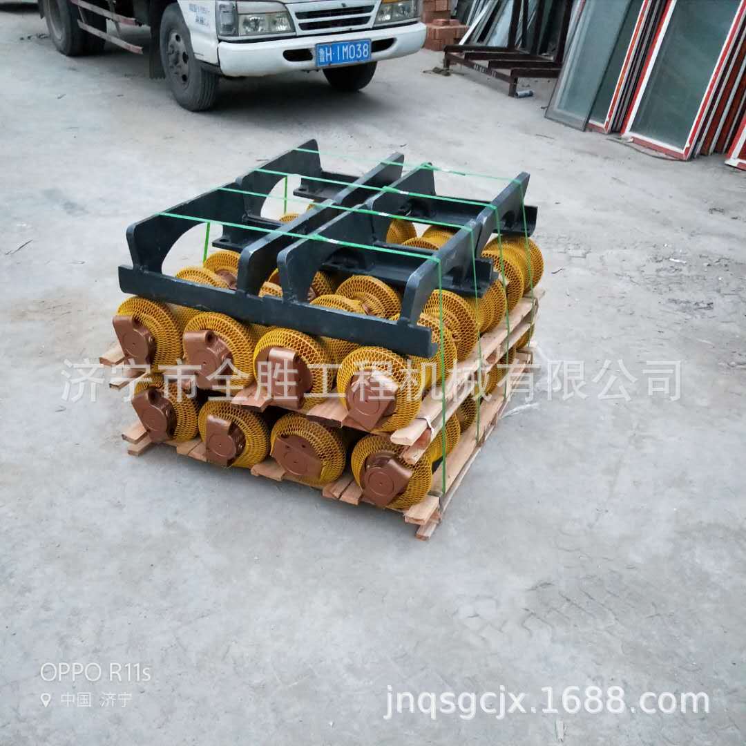 CAT336D挖掘机支重轮 涨紧油缸总成 行走马达总成 四轮一代