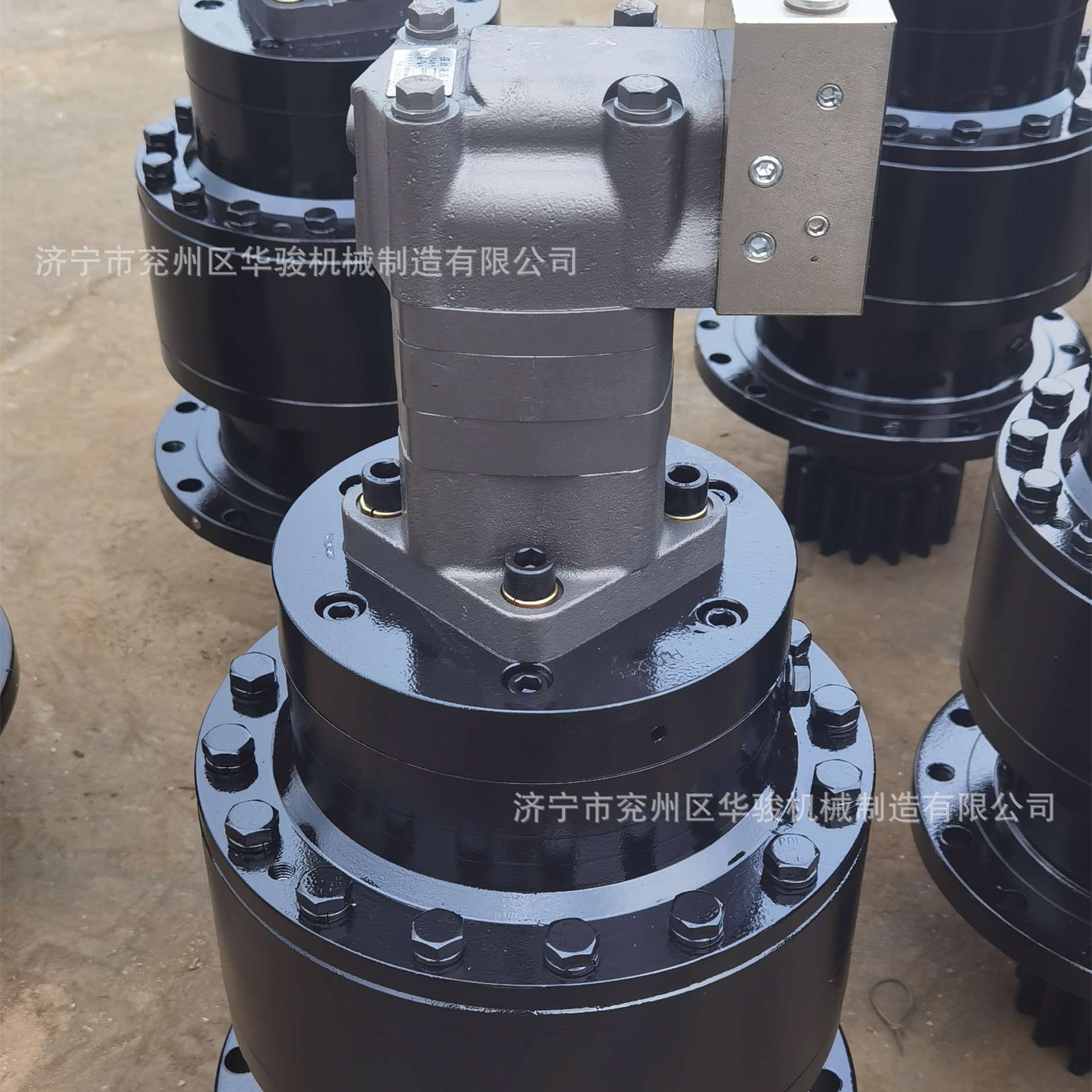 液压马达减速器工程设备搅拌车回转减速机随车挖液压马达减速机