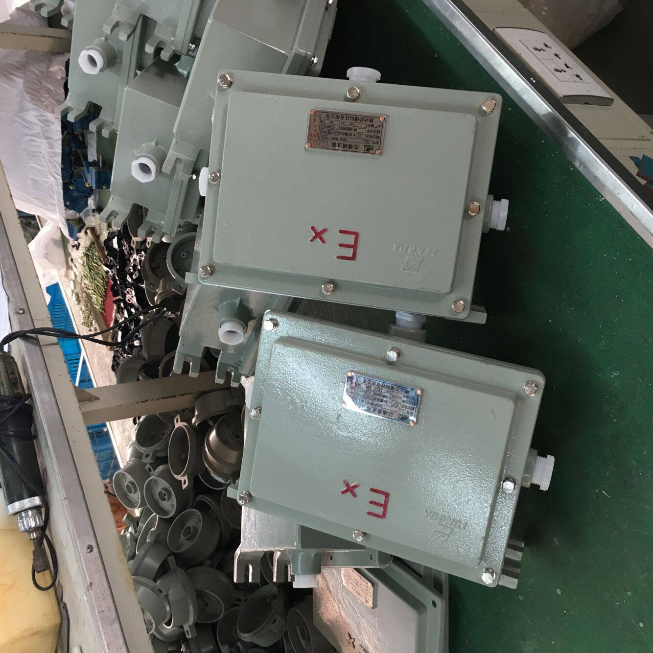 镇江BDH-L250w金卤灯防爆镇流器防爆电器箱外壳铸铝大电器盒
