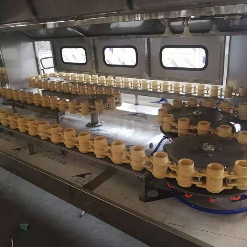 不锈钢玻璃瓶冲瓶机 自动啤酒瓶洗瓶机 圆瓶方瓶冲瓶机灌装设备
