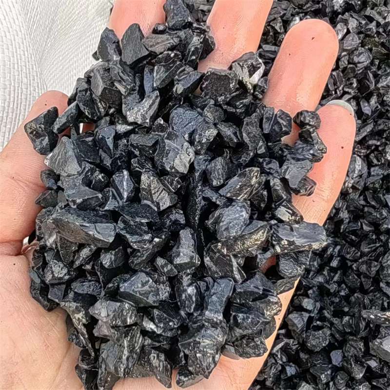 厂家直发黑色砾石黑色小石子庭院造景卵石 工程铺路用黑色碎石