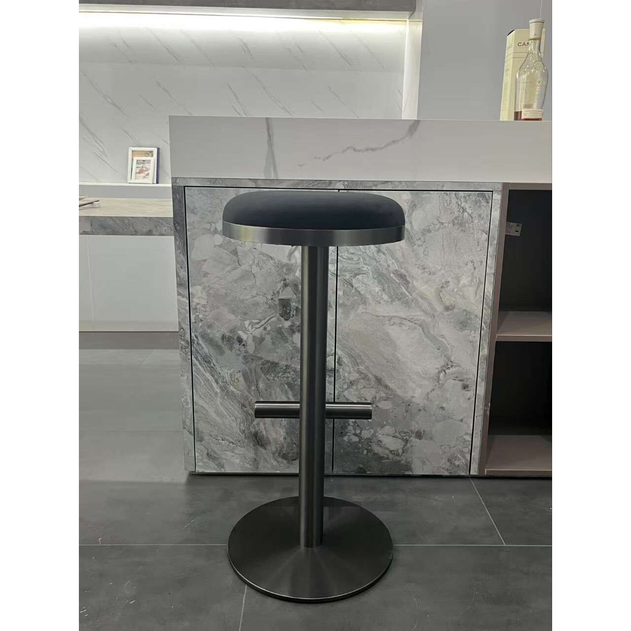 创意简约餐厅铁艺高脚凳个性酒吧咖啡吧台凳子饭店酒吧休闲吧椅
