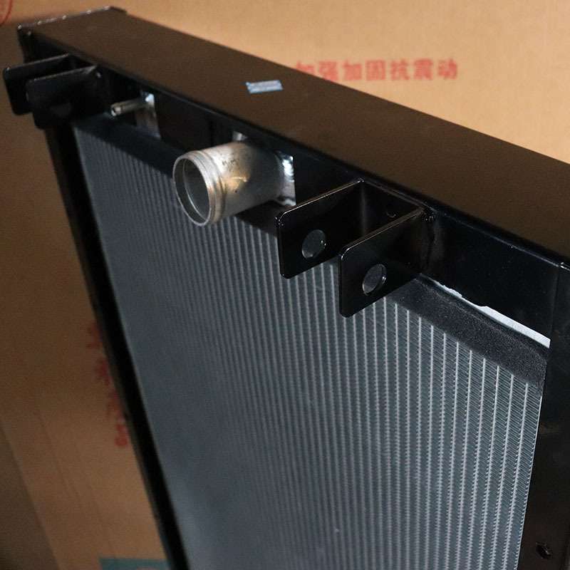 现货重卡车挖机装载机农机汽车水箱散热器水箱宇通客车0823中冷器