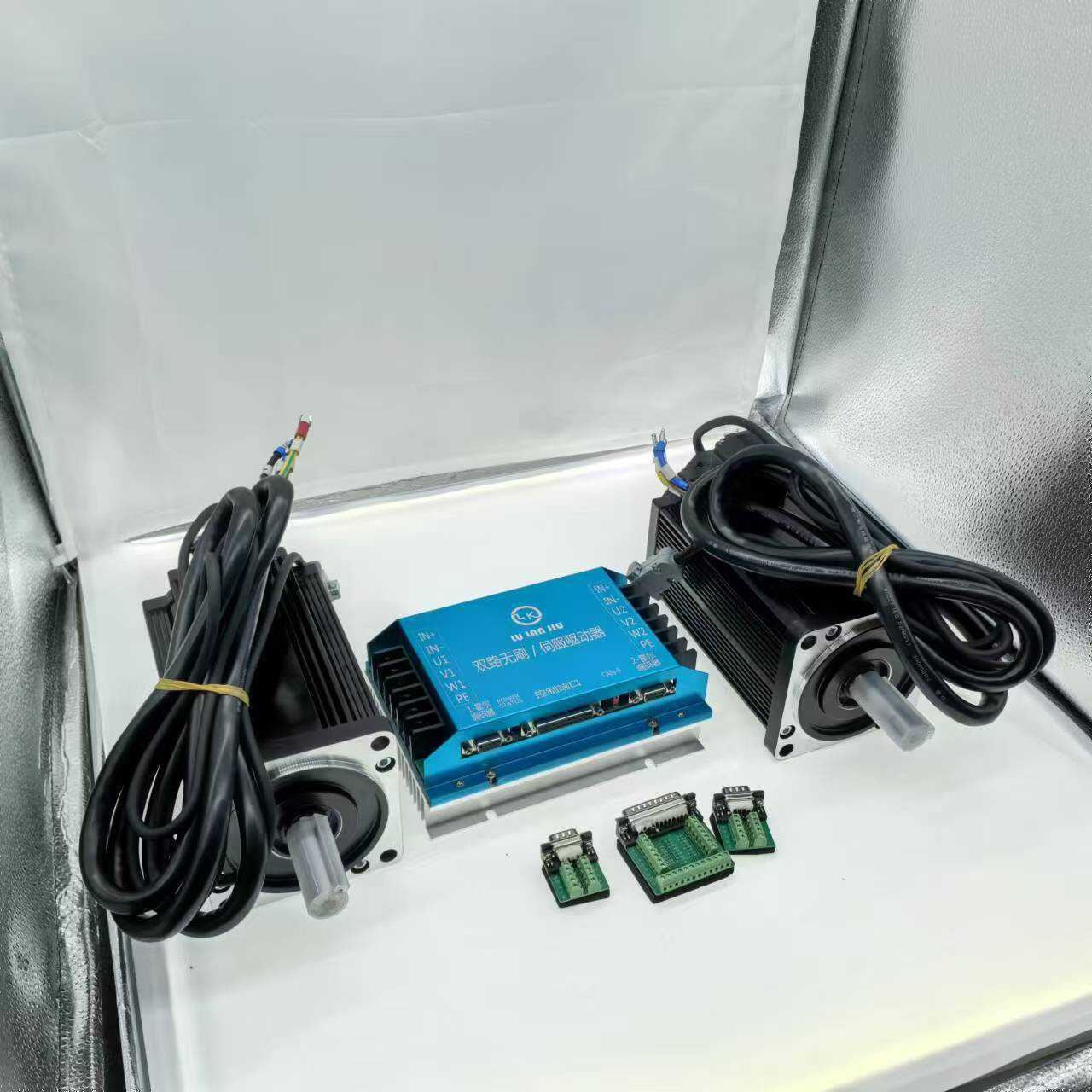 48V1000W1500RPM伺服电机套装双路驱动器CAN通讯RS232履带机器人