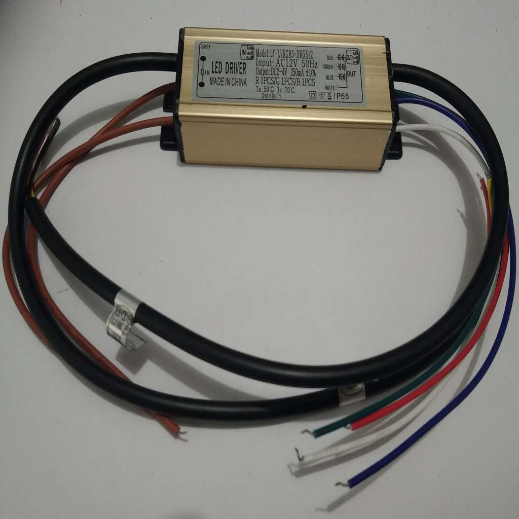 24键无线遥控 3-300W 10串15并150W RGBW防水驱动 RGB投光灯电源