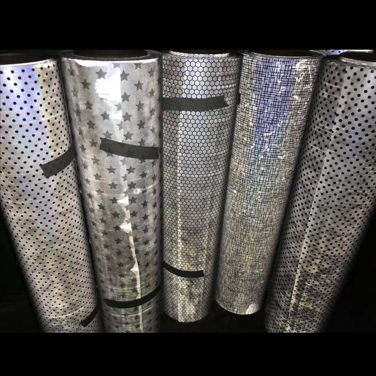 新款耐水洗 印花彩虹高亮反光转印膜卷片材 热转印银灰反光膜材料