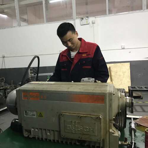 维修普旭真空泵R5 RA630 RA0302真空泵维修保养卡死 漏油无真空度