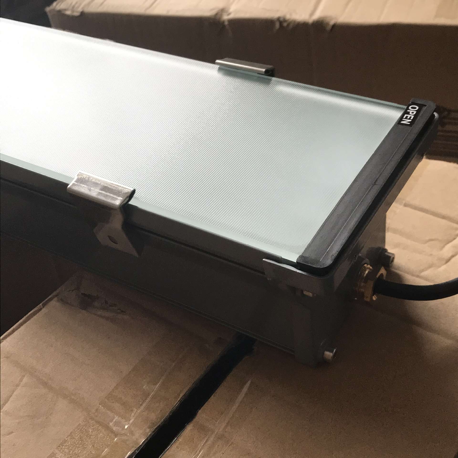 led隧道施工照明灯 铝合金防爆玻璃三防灯 贴片高光效区间三防灯